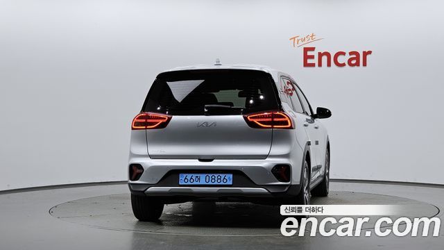 Kia Niro Plus Earth 2024 — фото 4