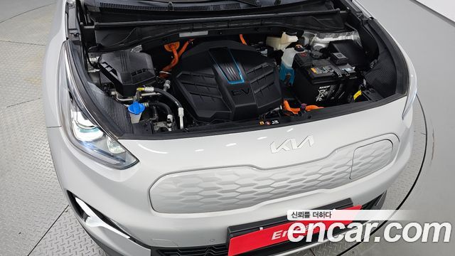 Kia Niro Plus Earth 2024 — фото 6
