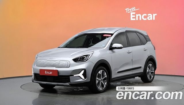 Kia Niro Plus Earth 2024 — фото 1