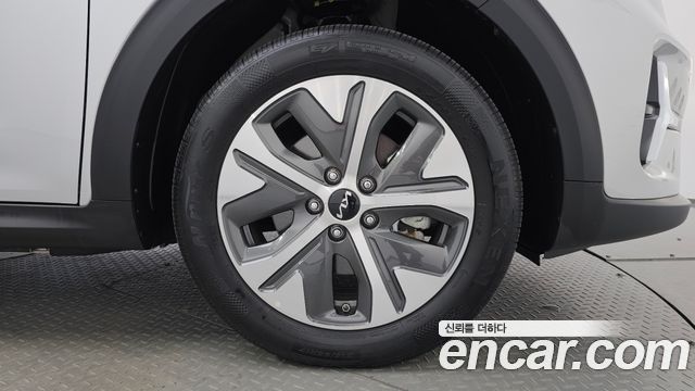 Kia Niro Plus Earth 2024 — фото 27