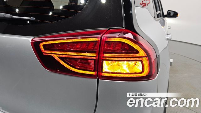 Kia Niro Plus Earth 2024 — фото 29