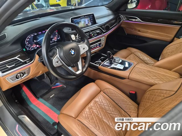 BMW 7 Series (G11) 740Li xDrive Design Pure Excellence 2021 — фото 3