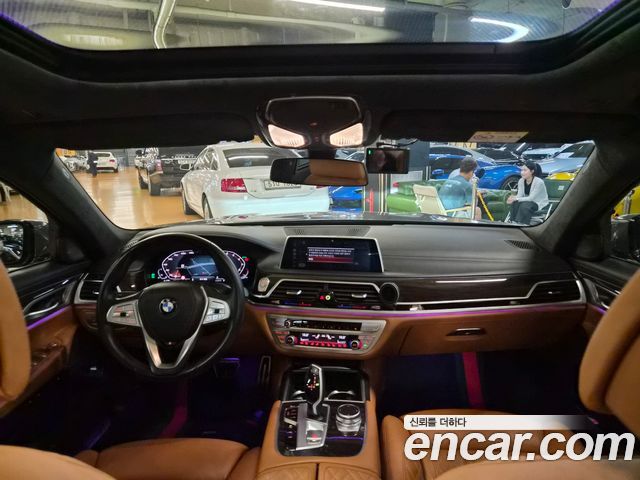 BMW 7 Series (G11) 740Li xDrive Design Pure Excellence 2021 — фото 20