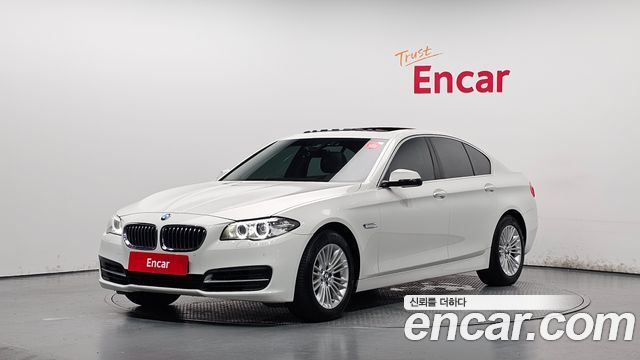 BMW 5 Series (F10) 520d 2015 — фото 1