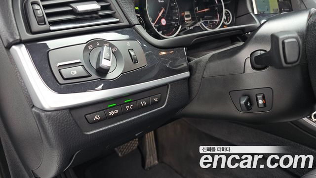 BMW 5 Series (F10) 520d 2015 — фото 18