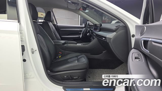 Hyundai Sonata The Edge (DN8) 2.0 Exclusive 2024 — фото 11