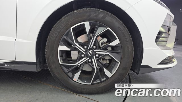 Hyundai Sonata The Edge (DN8) 2.0 Exclusive 2024 — фото 21