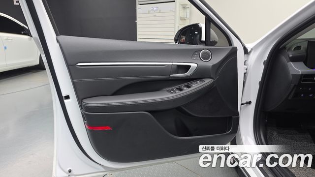 Hyundai Sonata The Edge (DN8) 2.0 Exclusive 2024 — фото 24
