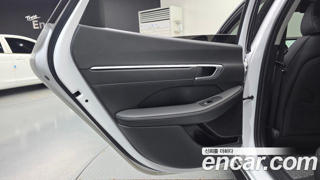 Hyundai Sonata The Edge (DN8) 2.0 Exclusive 2024 — фото 25