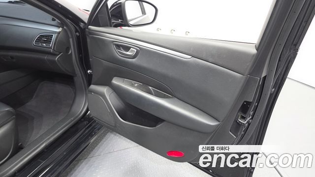 Renault Korea SM6 1.3 TCe SE 2022 — фото 24