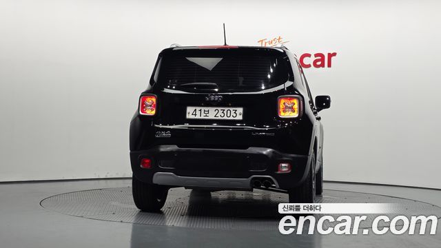 Jeep Renegade 2.0 Diesel Limited AWD 2017 — фото 4