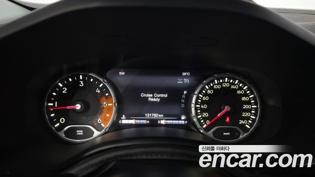 Jeep Renegade 2.0 Diesel Limited AWD 2017 — фото 8