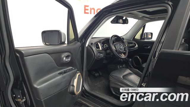 Jeep Renegade 2.0 Diesel Limited AWD 2017 — фото 10