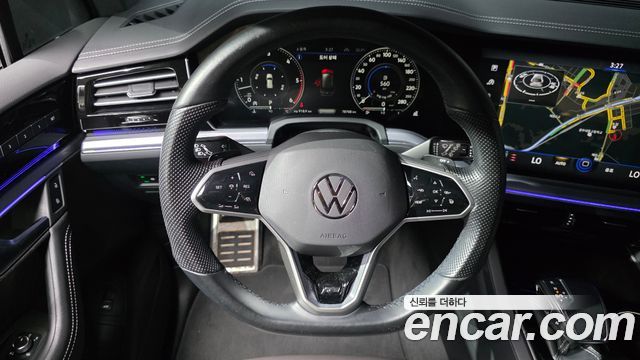 Volkswagen Touareg (III) 3.0 TDI R-Line 2021 — фото 12