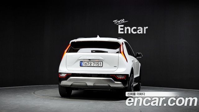 Kia Niro Signature 2024 — фото 4