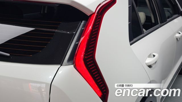 Kia Niro Signature 2024 — фото 23