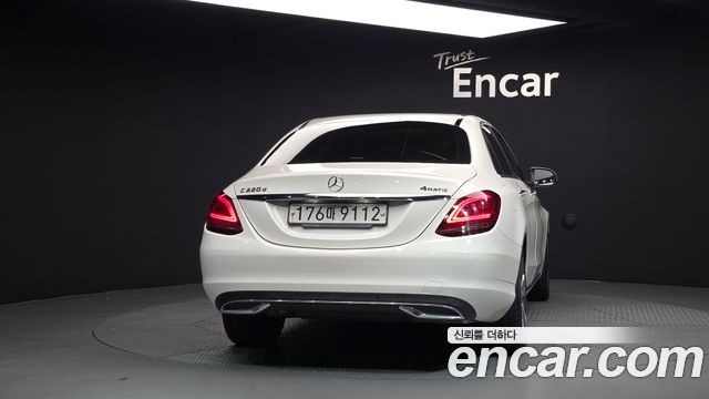 Mercedes-Benz C-Class (W205) C220 d 4MATIC 2020 — фото 4