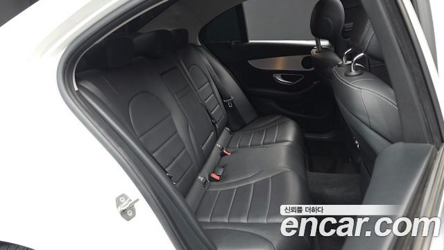Mercedes-Benz C-Class (W205) C220 d 4MATIC 2020 — фото 12