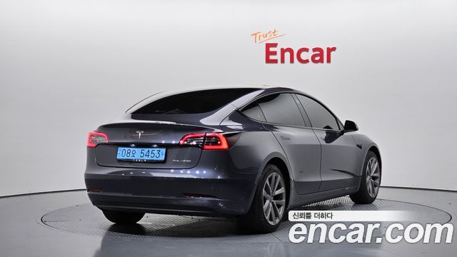 Tesla Model 3 Long Range AWD 2022 — фото 2