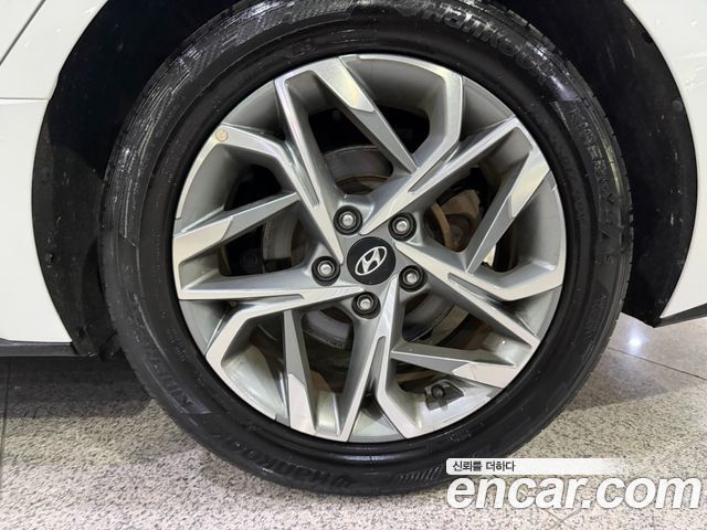 Hyundai Sonata (DN8) 2.0 Premium Plus 2022 — фото 23