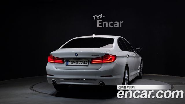 BMW 5 Series (G30) 520d Luxury Plus 2018 — фото 4