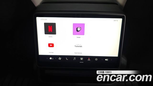 Tesla Model 3 Performance AWD 2025 — фото 35