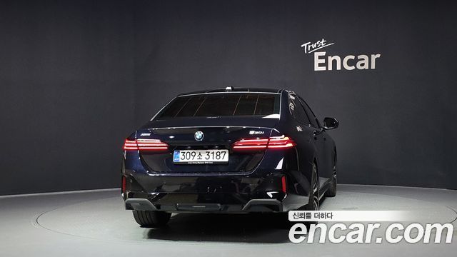 BMW 5 Series (G60) 530i xDrive M Sport 2026 — фото 4