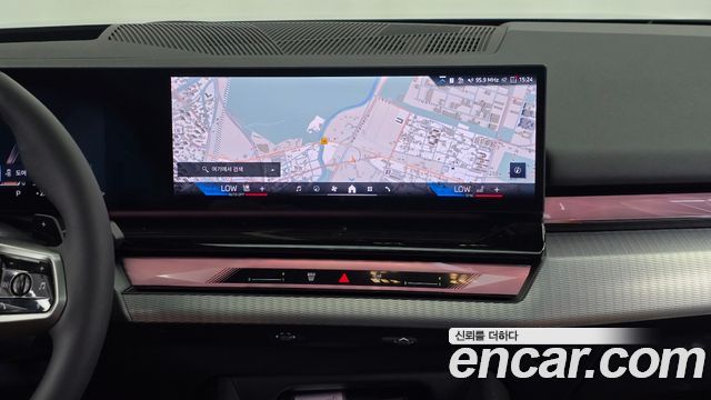 BMW 5 Series (G60) 530i xDrive M Sport 2026 — фото 12