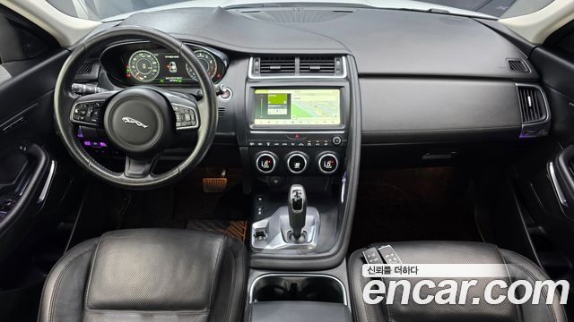 Jaguar E-PACE P250 SE 2019 — фото 7
