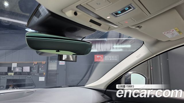Jaguar E-PACE P250 SE 2019 — фото 36
