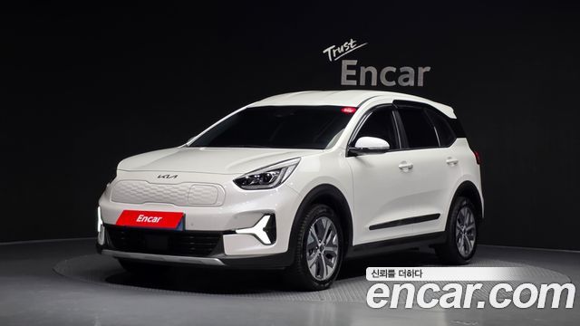 Kia Niro Plus Earth 2024 — фото 1