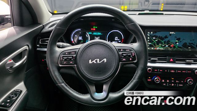 Kia Niro Plus Earth 2024 — фото 17