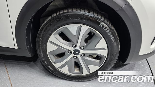 Kia Niro Plus Earth 2024 — фото 27