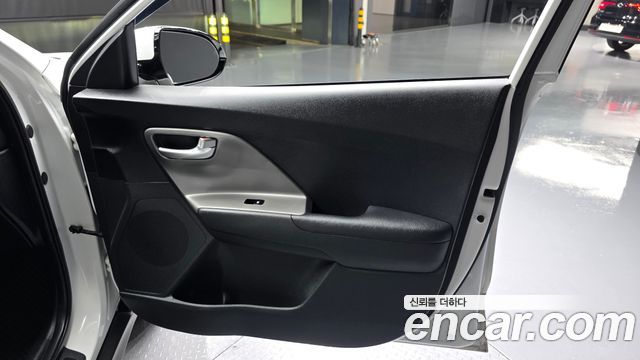Kia Niro Plus Earth 2024 — фото 31