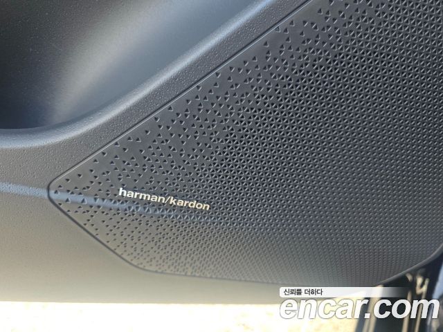 Kia Niro Signature 2022 — фото 18