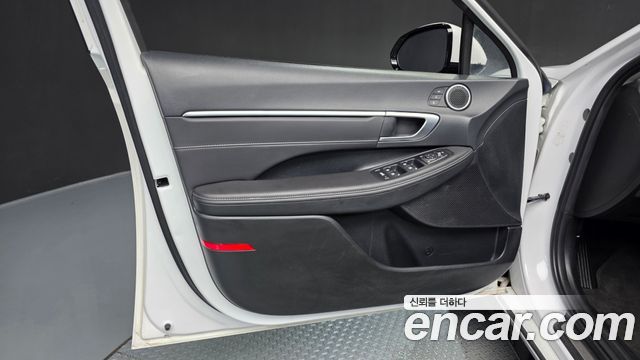 Hyundai Sonata The Edge (DN8) 2.0 LPG(Rent) Business 1 2024 — фото 24