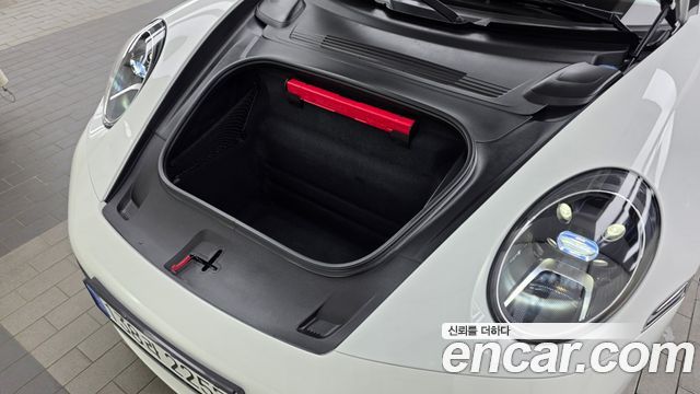 Porsche 911 (992) Carrera Cabriolet 2024 — фото 6