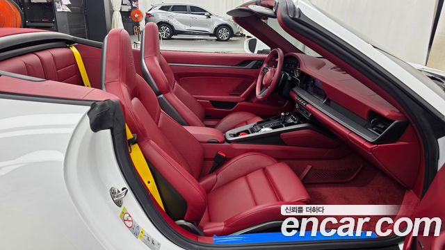 Porsche 911 (992) Carrera Cabriolet 2024 — фото 11