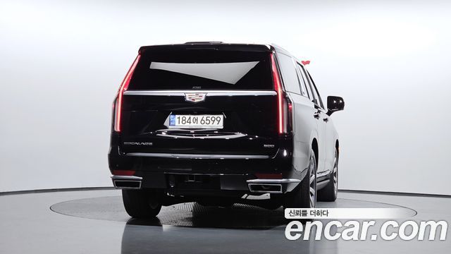 Cadillac Escalade (V) 6.2 Premium Luxury Platinum 2021 — фото 4
