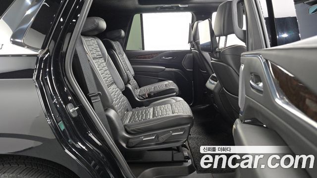 Cadillac Escalade (V) 6.2 Premium Luxury Platinum 2021 — фото 11