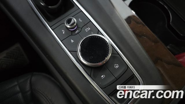 Cadillac Escalade (V) 6.2 Premium Luxury Platinum 2021 — фото 27