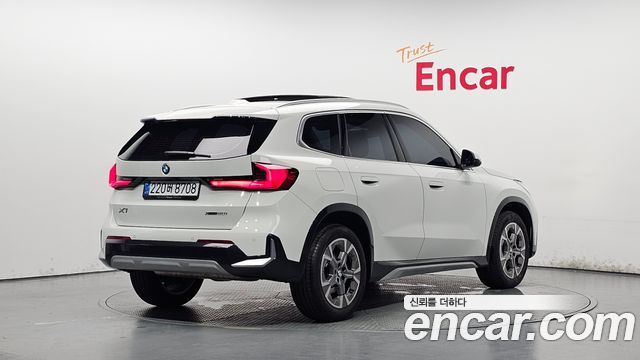 BMW X1 (U11) xDrive 20i xLine 2025 — фото 2