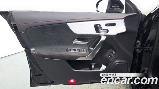 Mercedes-Benz CLA-Class (C118) CLA250 4MATIC 2021 — фото 24