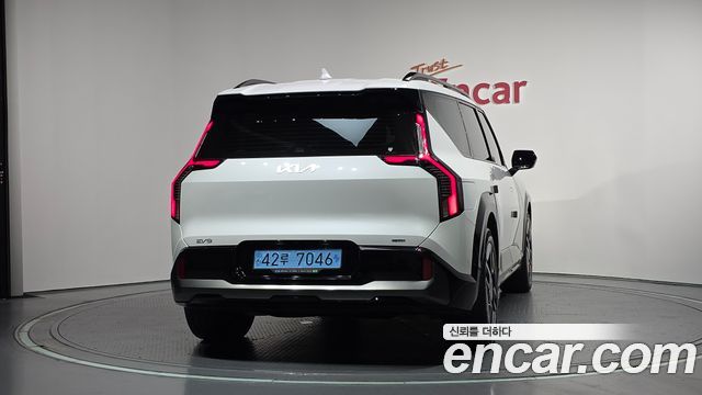 Kia EV9 Long Range 4WD GT Line 2024 — фото 4