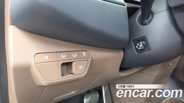 Kia EV9 Long Range 4WD GT Line 2024 — фото 16