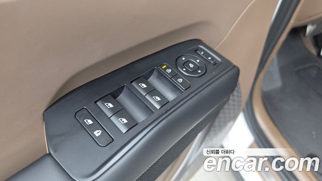 Kia EV9 Long Range 4WD GT Line 2024 — фото 30