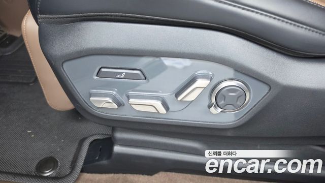 Kia EV9 Long Range 4WD GT Line 2024 — фото 31