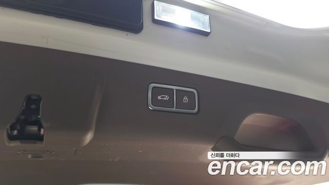 Kia EV9 Long Range 4WD GT Line 2024 — фото 32