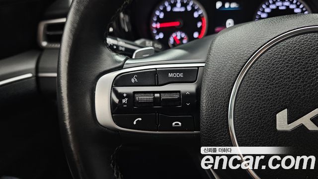 Kia K5 (III) 2.0 Prestige 2023 — фото 29