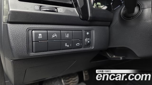 KG Mobility (SsangYong) Rexton Sports Khan Diesel 2.2 4WD Prestige 2021 — фото 33